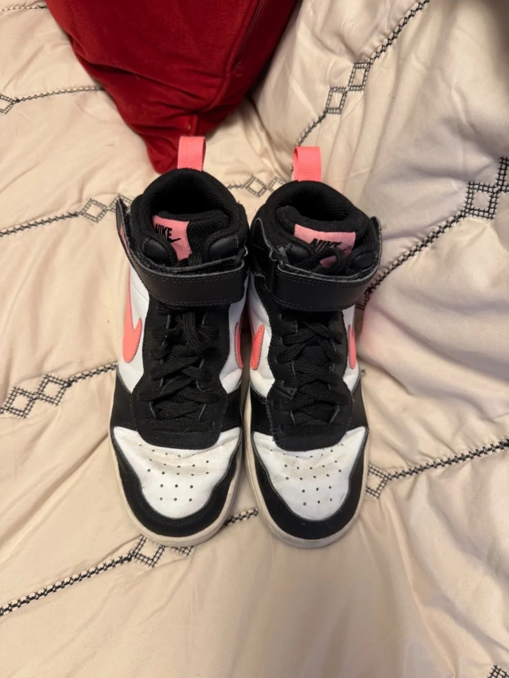 Nike girls black